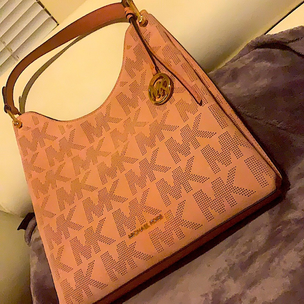 MICHAEL KORS “Joan” LG Slouchy Shoulder in Sunset Rose Leather NWT